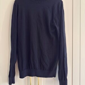 Uniqlo Black Turtleneck Sweater Knit Minimalist Design
